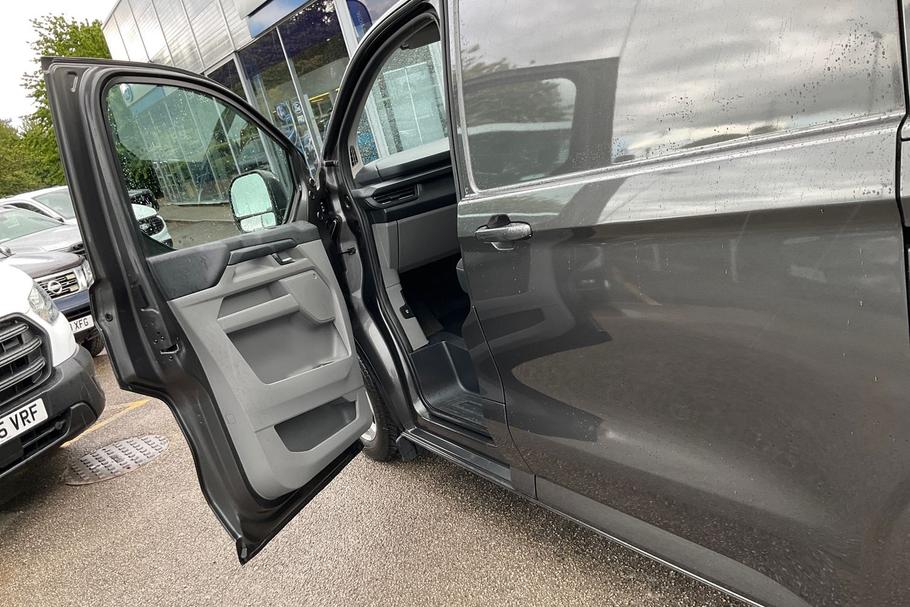 Used Ford TRANSIT CUSTOM WO24EDU 18