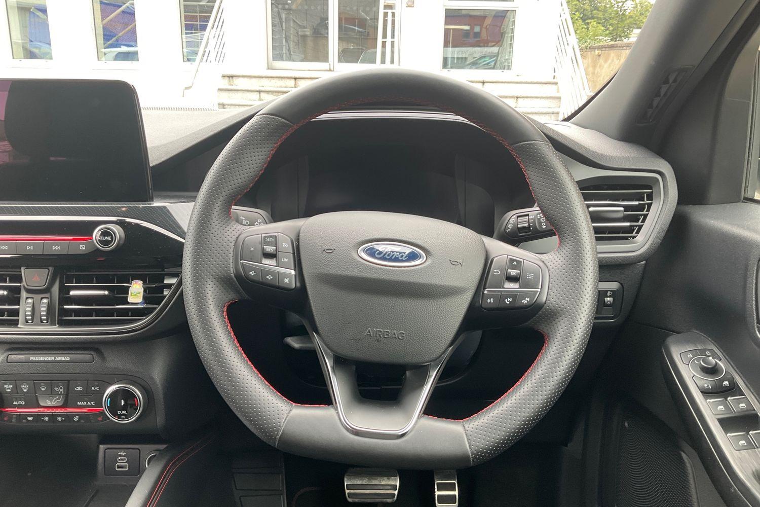 Ford KUGA Photo 11