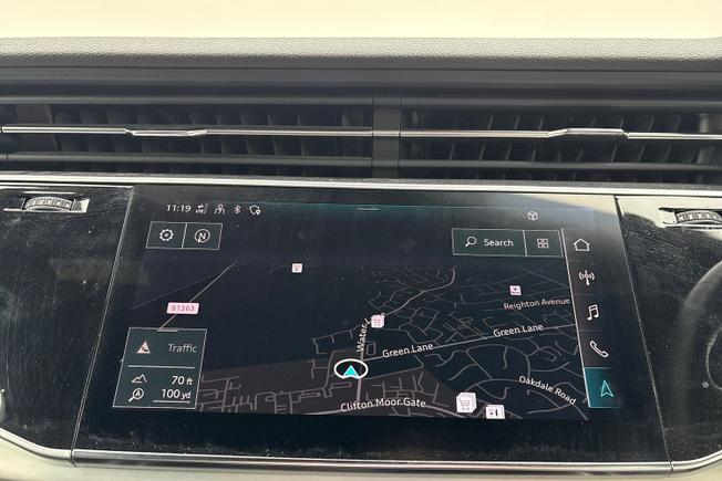 AUDI Q7 Photo 14