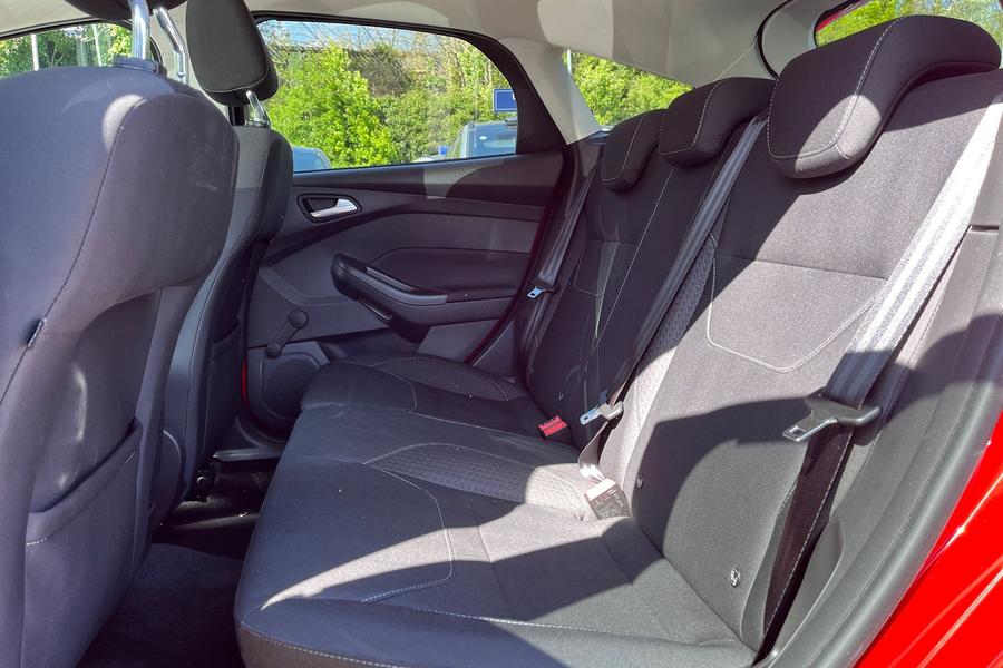 Ford Focus Photo autoimg-4a18f8ae5485ee9b648c055f89455e8379d46510.jpg