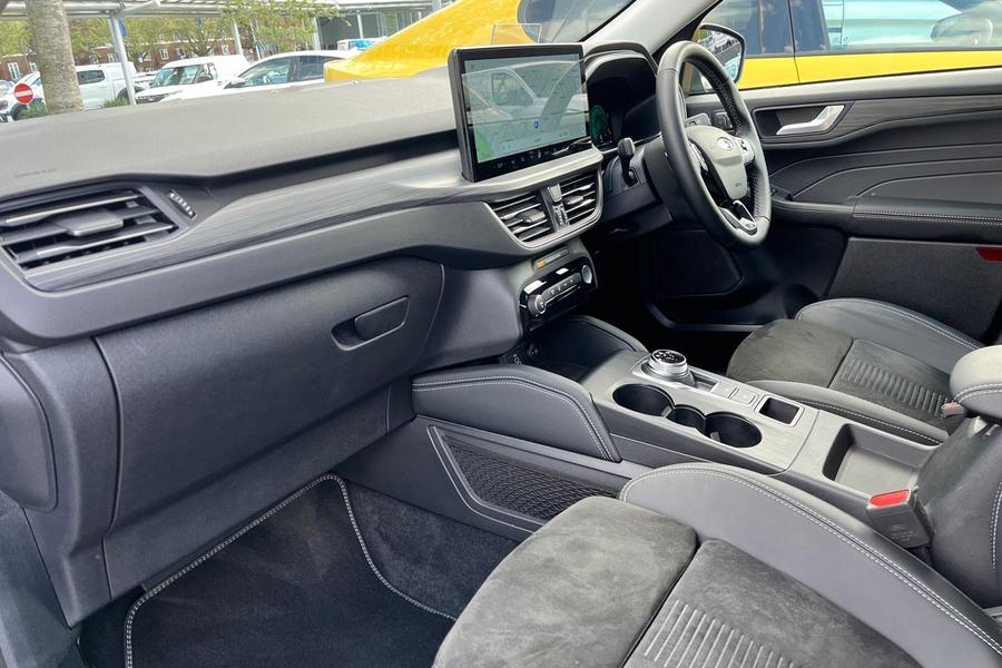 Ford Kuga Photo autoimg-4a192c2c63679e4dbc06f4dfbdfce33e28ced04c.jpg