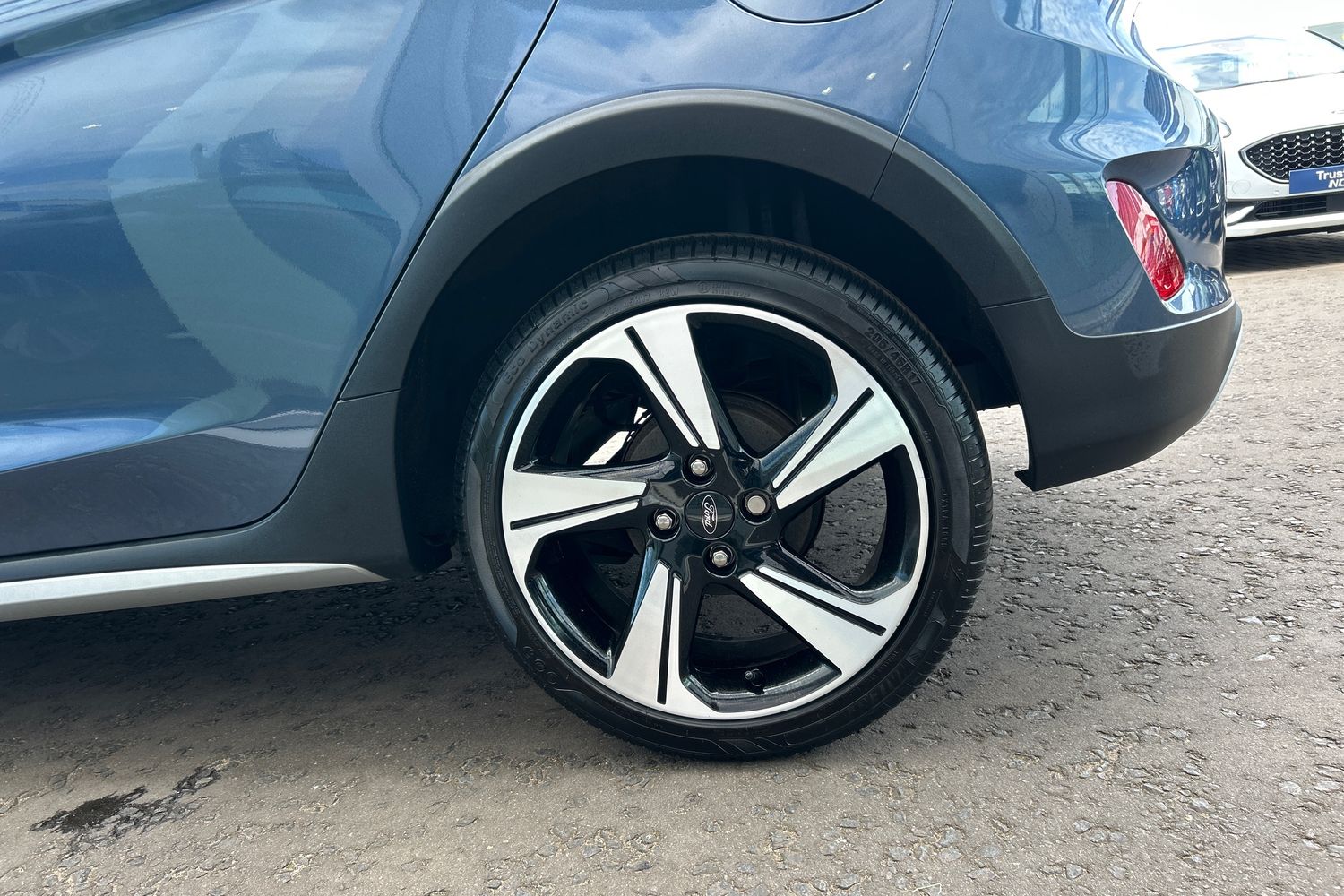 Ford Fiesta Photo 25