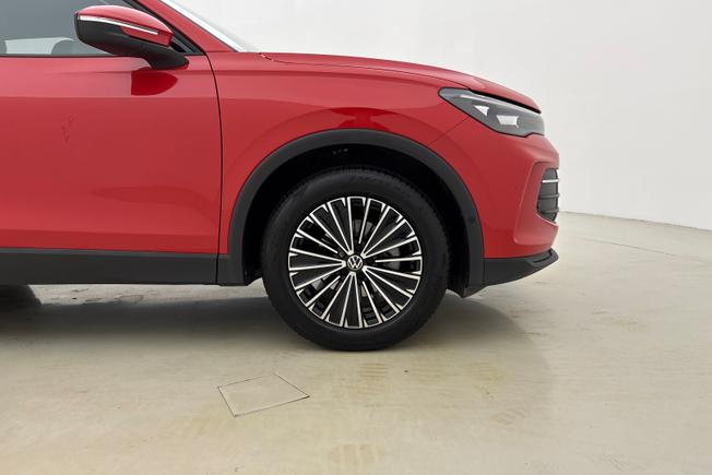 VOLKSWAGEN Tiguan Photo 5