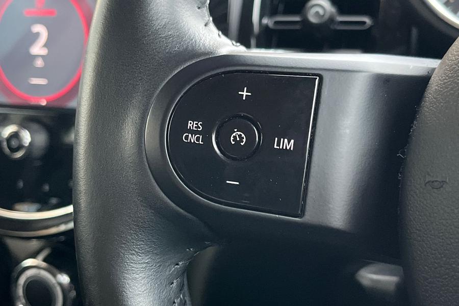 MINI HATCHBACK Photo autoimg-4a2f541581df584c018ba5744d9ff2a9d1747b74.jpg