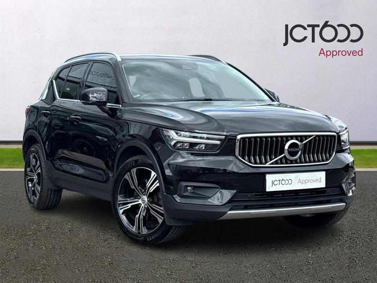 Used VOLVO Xc40