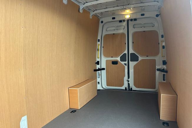 Volkswagen Crafter Photo 9
