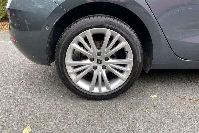 SEAT Leon Photo 5
