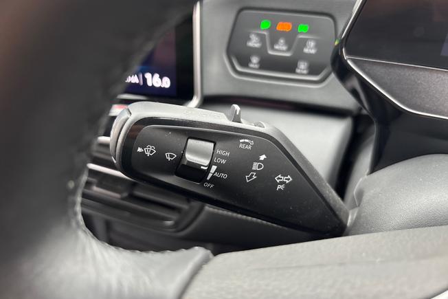 VOLKSWAGEN ID.3 Photo 29