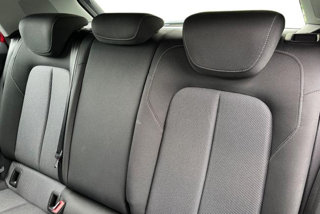 AUDI Q2 Photo 9