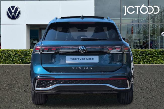VOLKSWAGEN Tiguan Photo 7