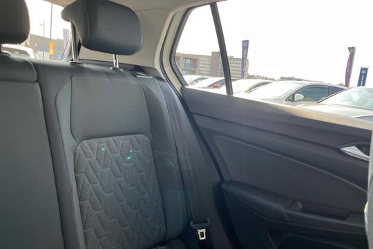 Volkswagen Golf Photo autoimg-4a3cd1bd009a5c49382c36b3b0cc062bf72a3e68.jpg