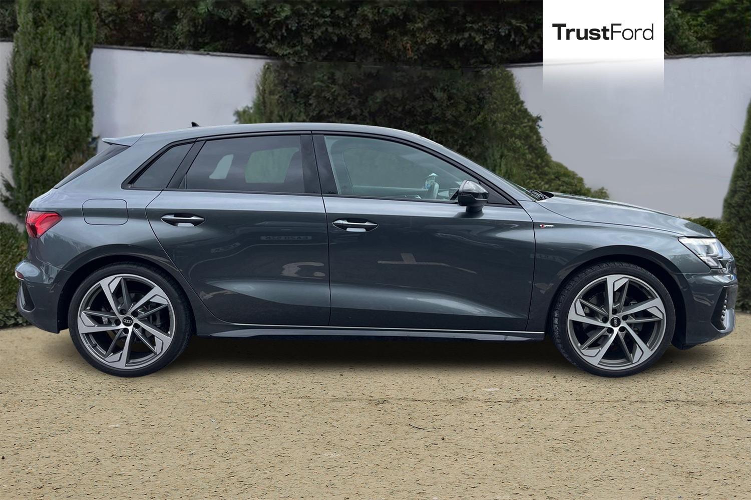 Audi A3 Photo 2