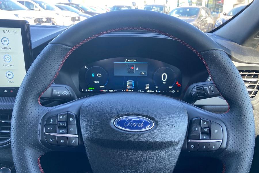 Ford KUGA Photo autoimg-4a3f0c357b533949dea17c5714fdda84907c4f03.jpg