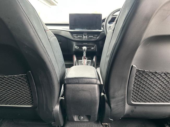 FORD Focus Photo 33