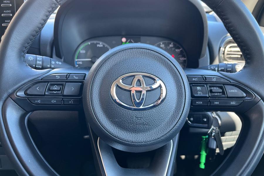 Toyota YARIS Photo autoimg-4a433d7193fba6dbb1239030291aceea81cad581.jpg