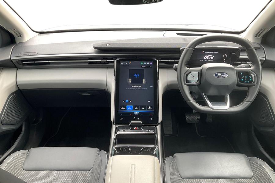 Ford Explorer Photo autoimg-4a47f48d793489c041475488ce92d5a119eff1ee.jpg
