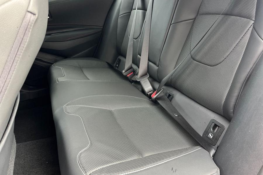 Toyota Corolla Photo autoimg-4a4cbcefe58705b2d48903daf4ba98775b6cf5e4.jpg