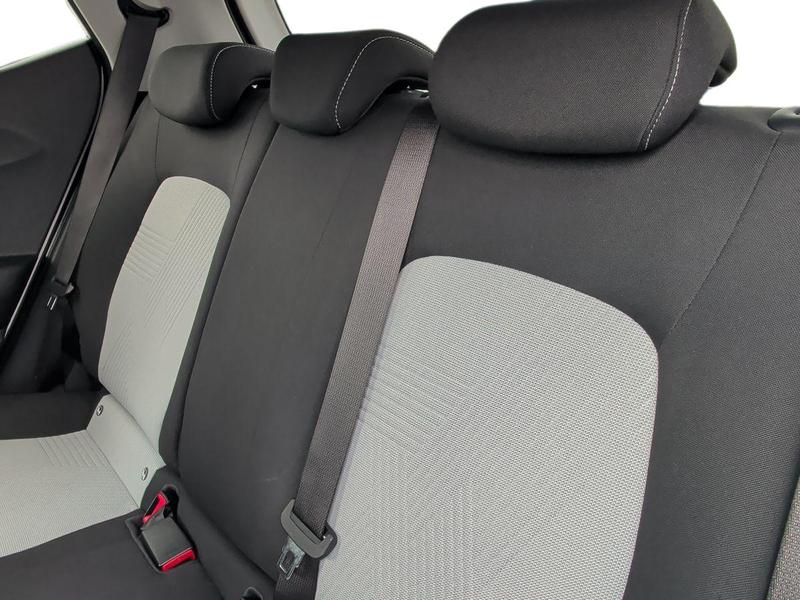 Used Hyundai i10 NX21YVP 17