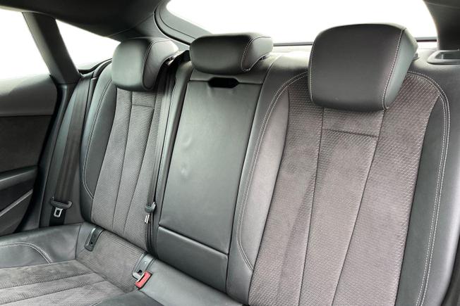 AUDI A5 Photo 9