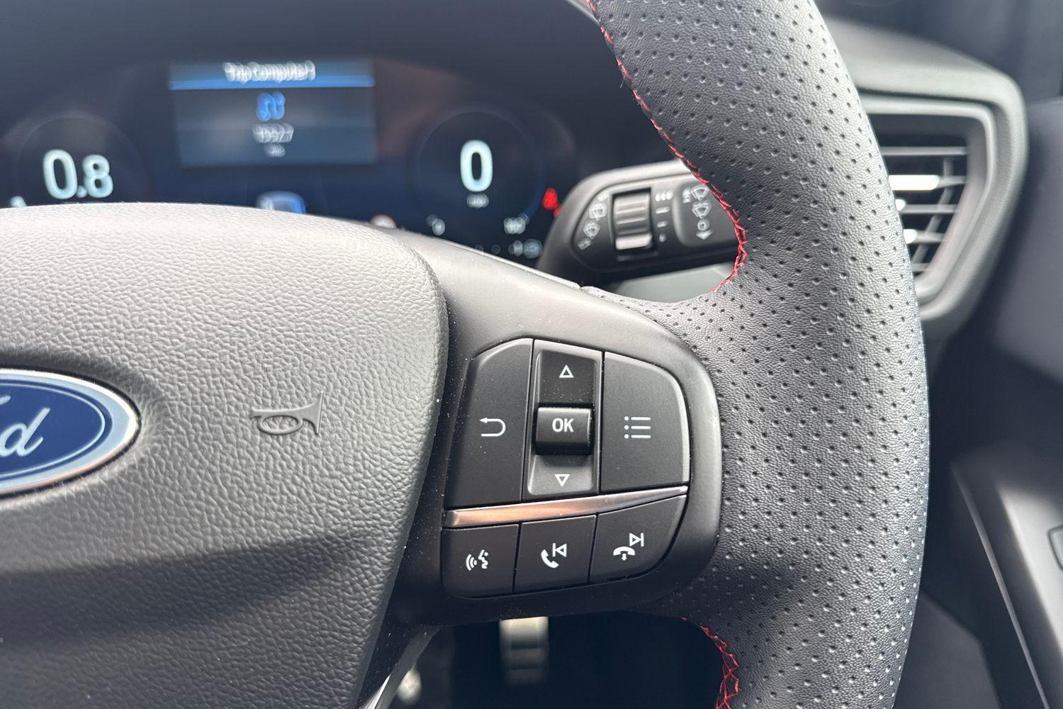 Ford FOCUS Photo 23