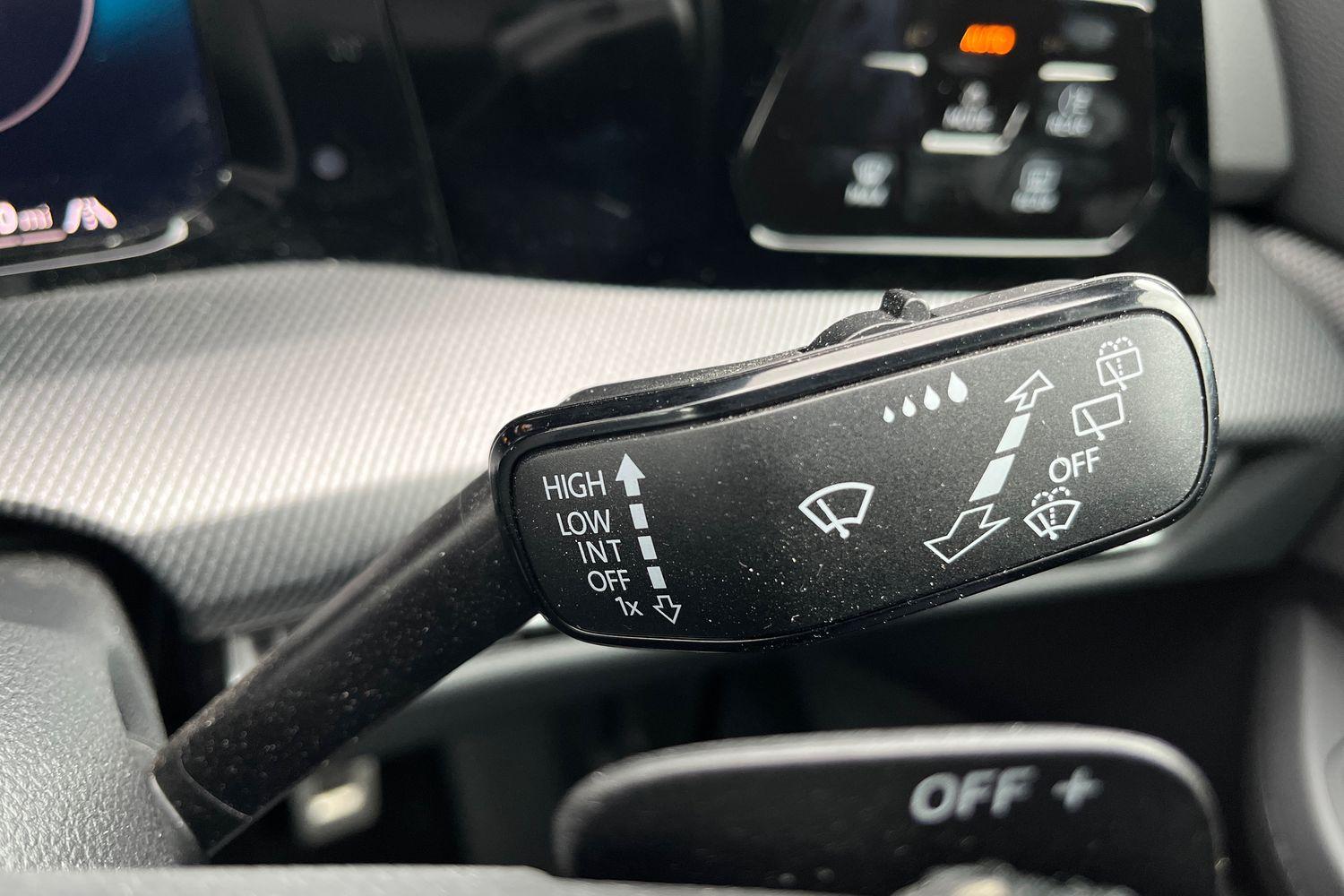 Volkswagen GOLF Photo 14