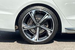 Audi A4 Avant Photo 5