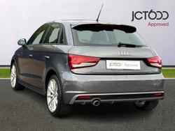 AUDI A1 Photo 3