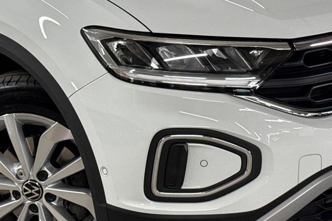 VOLKSWAGEN T-Roc Photo 19