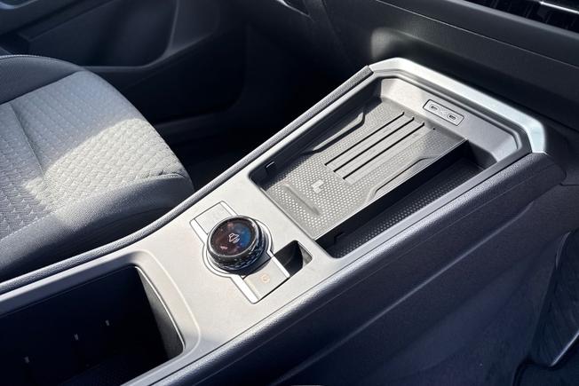 Volkswagen T-Roc Photo 29