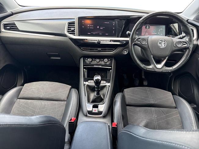 VAUXHALL Grandland Photo 10