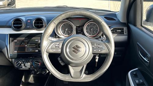 Suzuki SWIFT Photo autoimg-4a736a6140ae6b1f4dc559f592d1d2ff4f8e760c.jpg