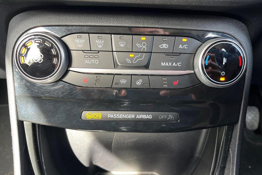 Ford PUMA Photo autoimg-4a792561389d6c708a65f406ea857c7a0f235a4c.jpg