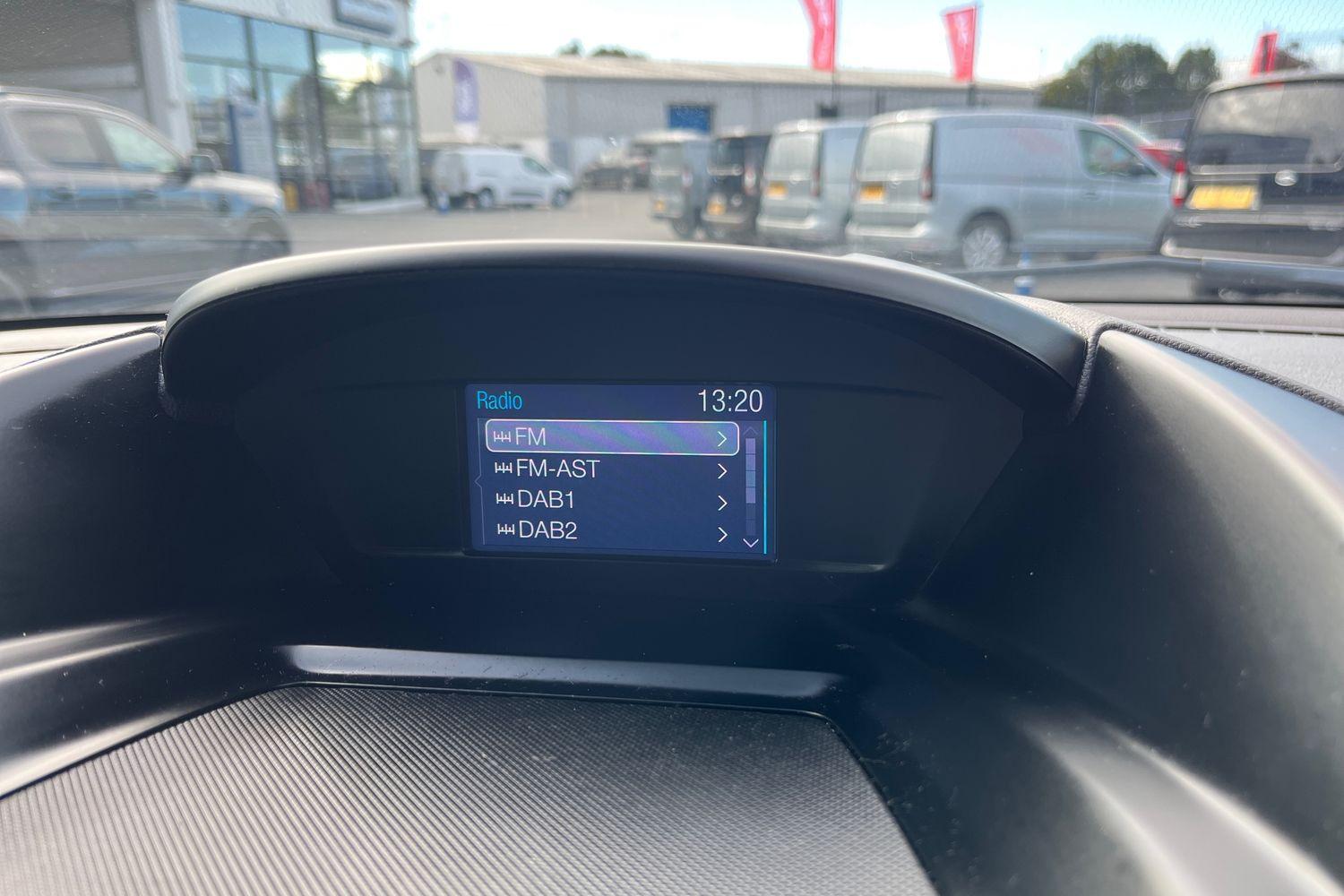 Ford KUGA Photo 31