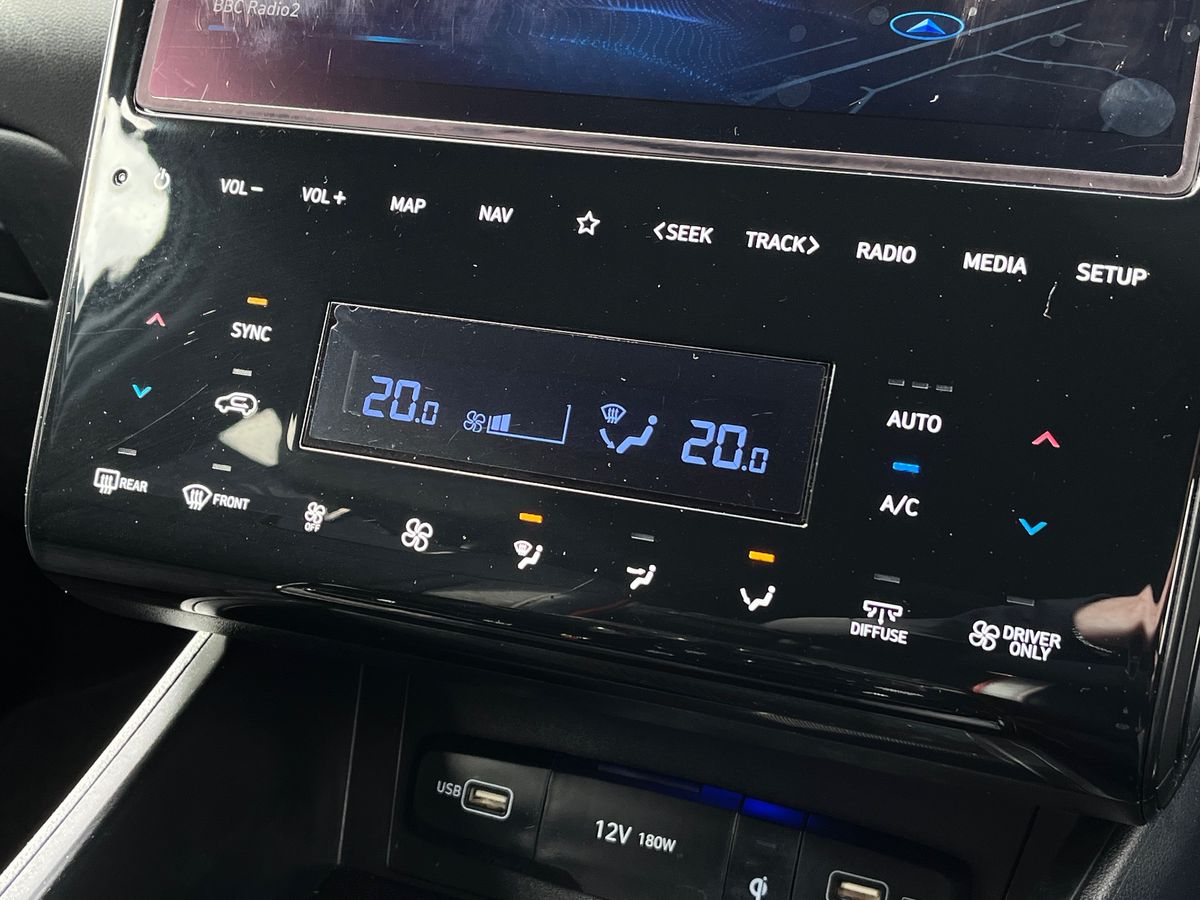 Hyundai TUCSON Photo 12