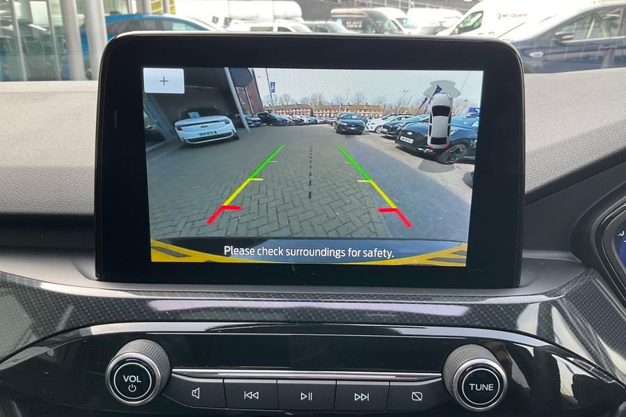 Ford Kuga Photo autoimg-4a7dfd1bba3c409794c21a033f2f4f67d729c733.jpg