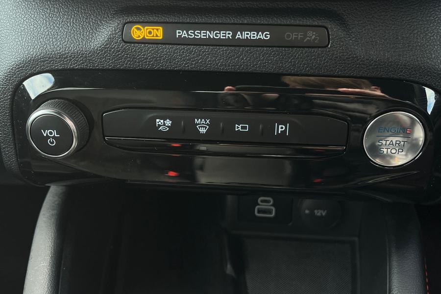 Ford KUGA Photo autoimg-4a7f36750badc400f6314debd19b295a0cecd9a8.jpg