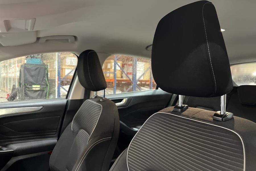 Ford FOCUS Photo autoimg-4a80e6dfe2183eaaf0da7cbf2f6be578af091ef4.jpg