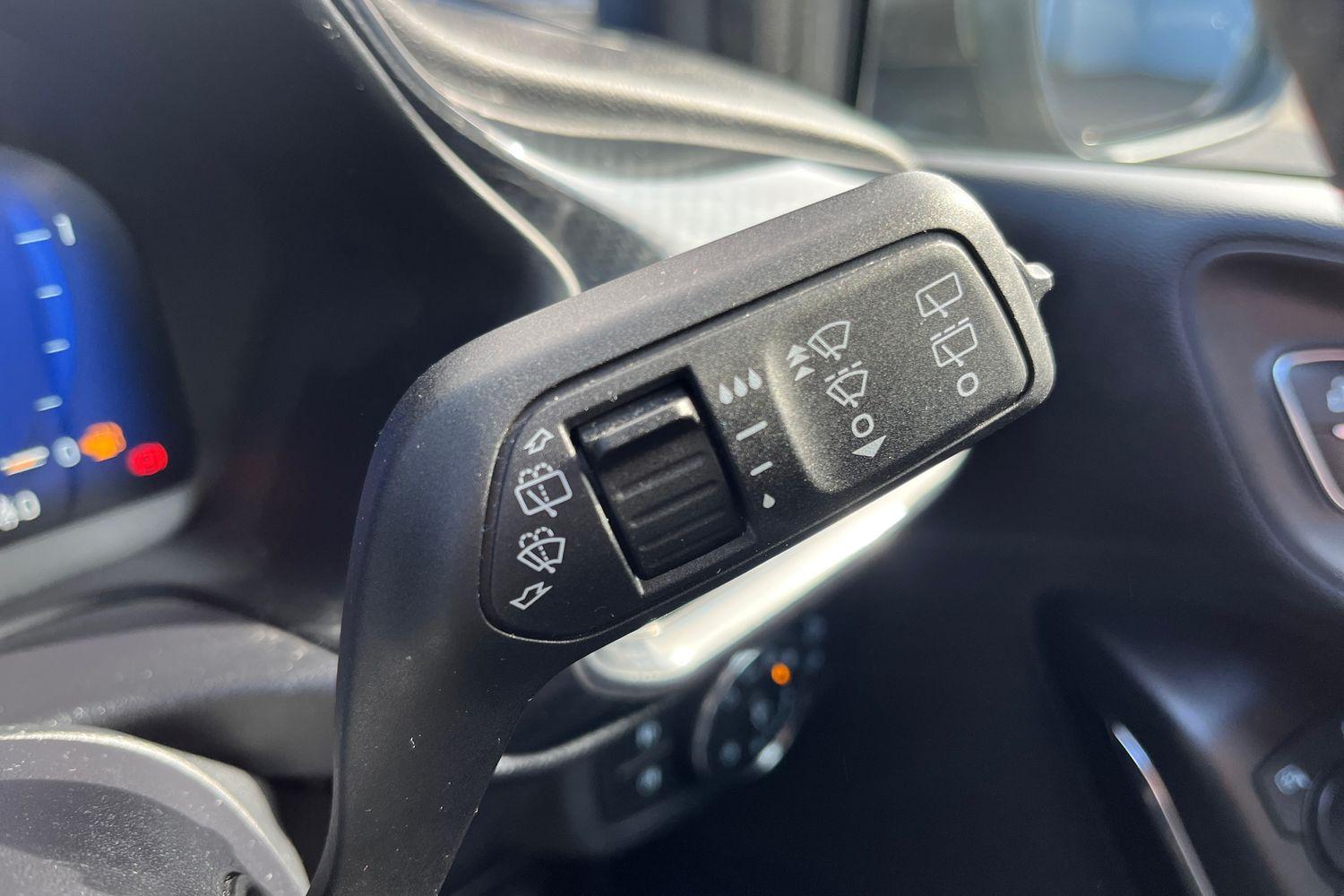 Ford FIESTA Photo 14