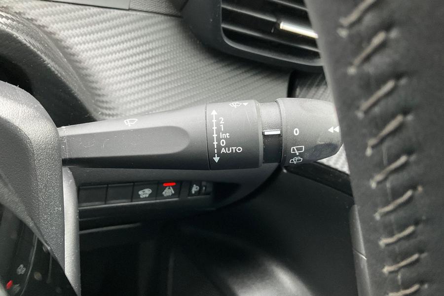 Peugeot 2008 Photo autoimg-4a846fcf787ee43603783c98686987b60c4a6572.jpg