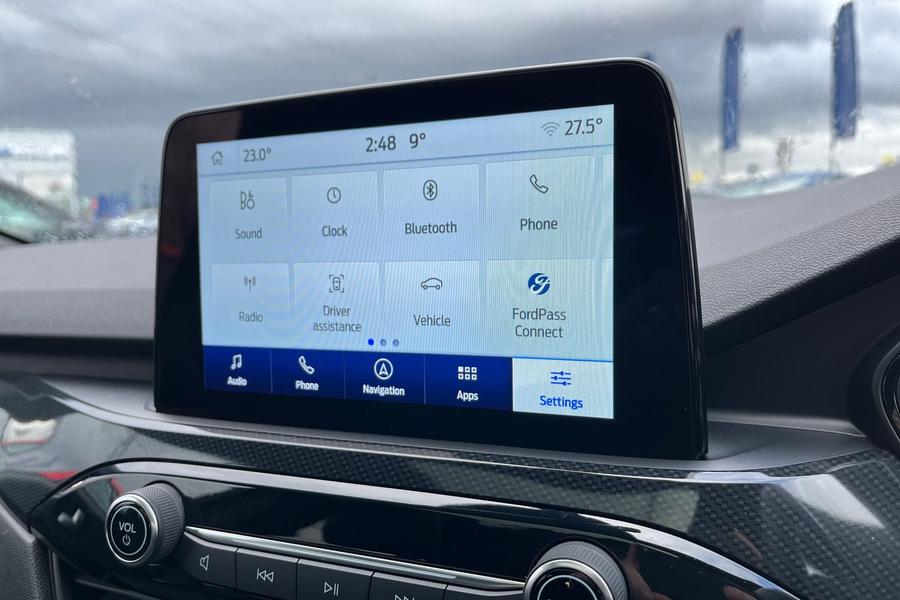 Ford Kuga Photo autoimg-4a8af7261bfe3f5cc2e8a40cd5913c2f4db1b084.jpg