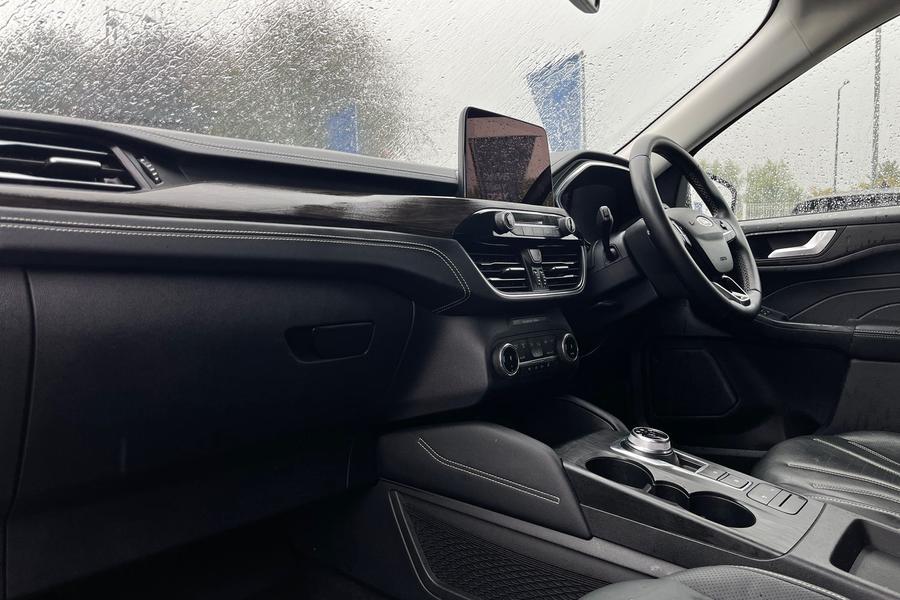 Ford Kuga Photo autoimg-4a8bf83267410180bd86d0e81d6b1be592f7856b.jpg
