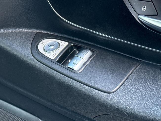 Mercedes-Benz Vito Photo 46