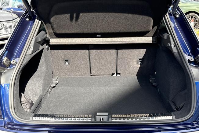 AUDI Q3 Photo 12