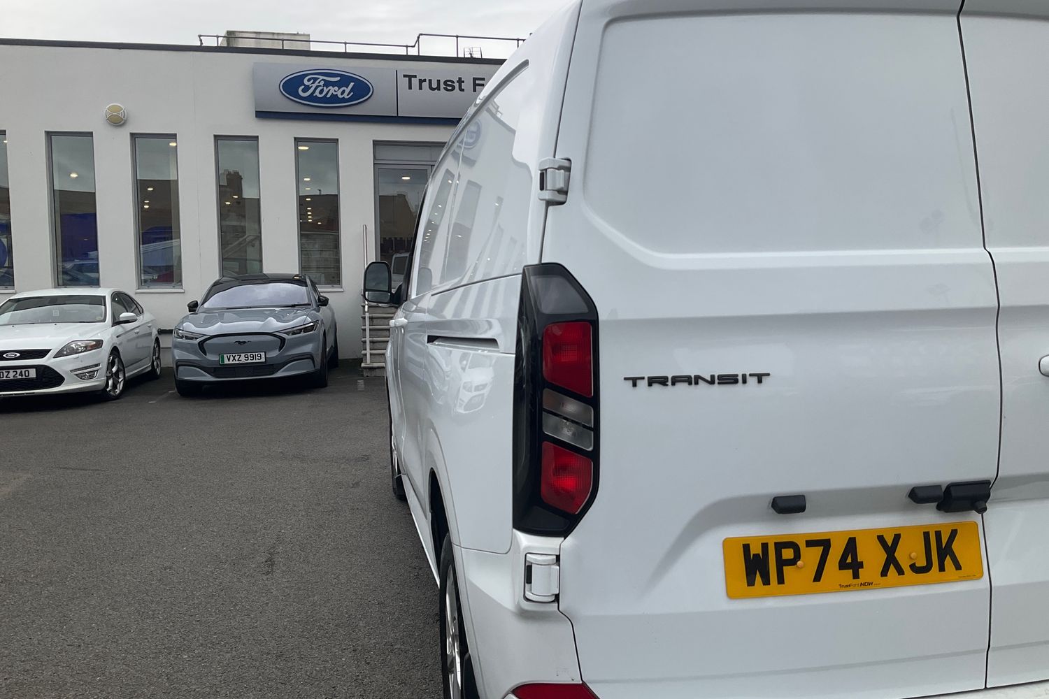 Ford TRANSIT CUSTOM Photo 33