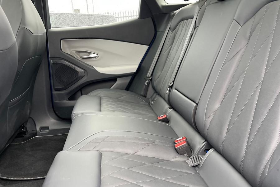 Ford Explorer Photo autoimg-4a9465b4a9af73c9753d53eaa4a85c77657e8fb5.jpg