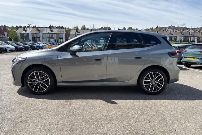 BMW 2 Series Photo 25