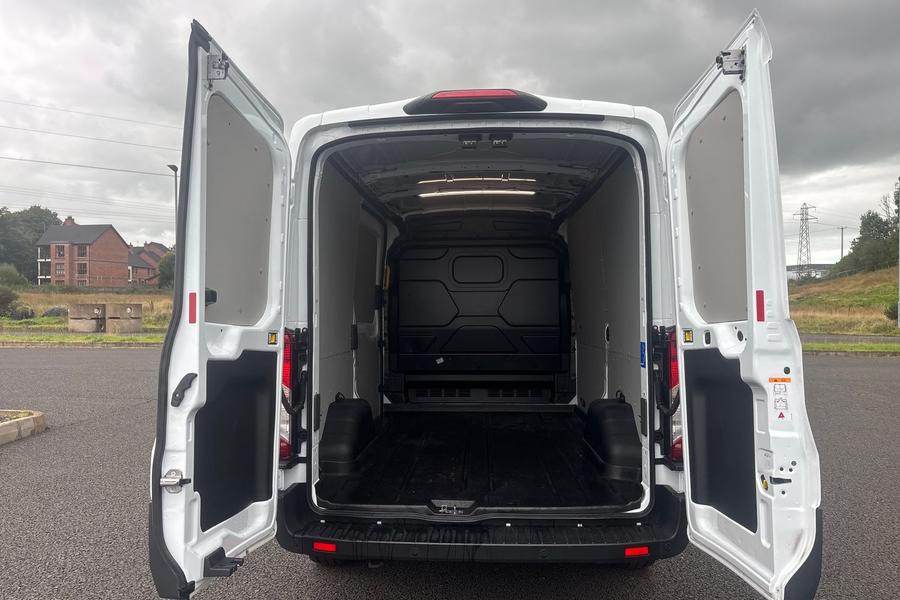 Ford TRANSIT Photo autoimg-4a996239d612a4cf7ba69e16984f959eecf2cd60.jpg