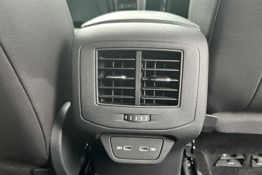 Volkswagen T-roc Photo autoimg-4aa327d7fd1f11f99991310d6a5107ba05e4fab4.jpg