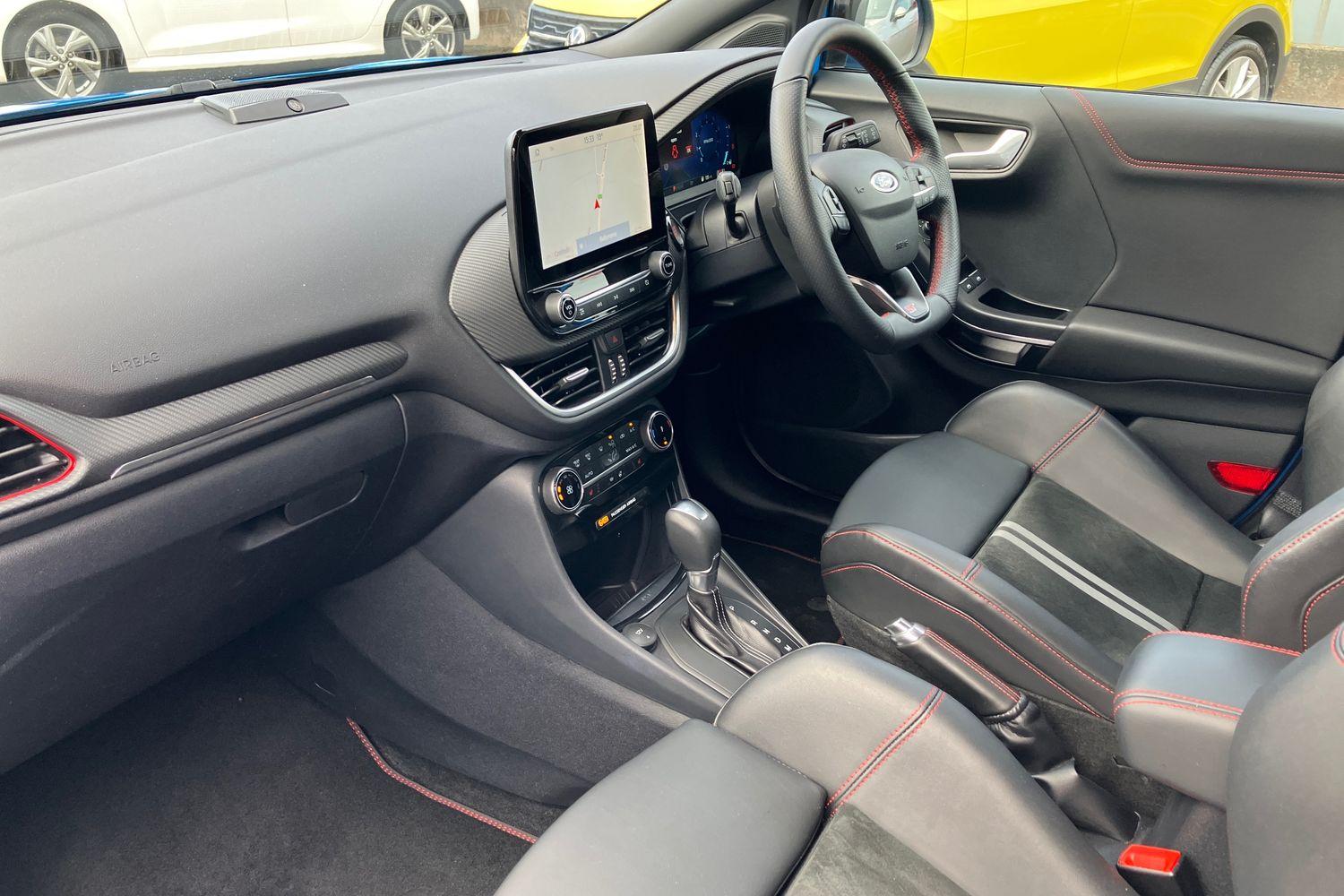 Ford PUMA Photo 17