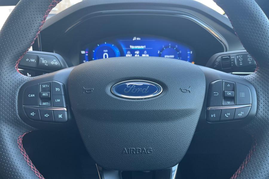 Ford Focus Photo autoimg-4aa72ed3c89d366f04891dbca83a26550f43b1b7.jpg